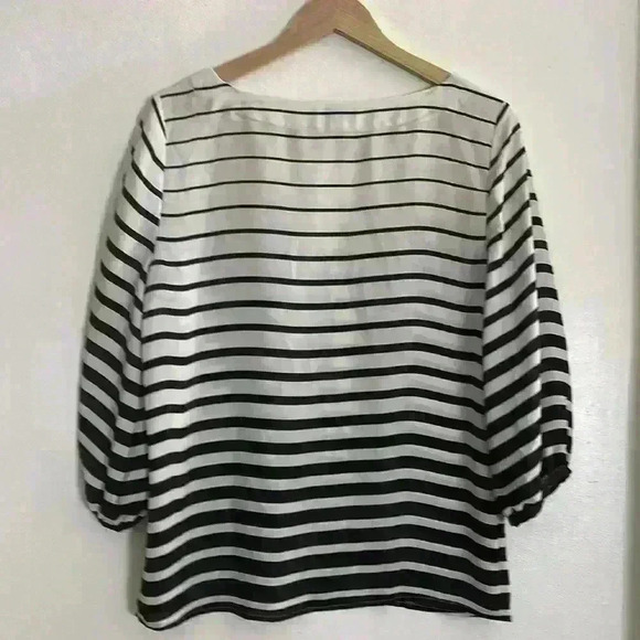 LOFT Women’s Size Small Ivory Black Semi Sheer Blouse 3/4‎ Sleeves Gathered - Picture 8 of 10